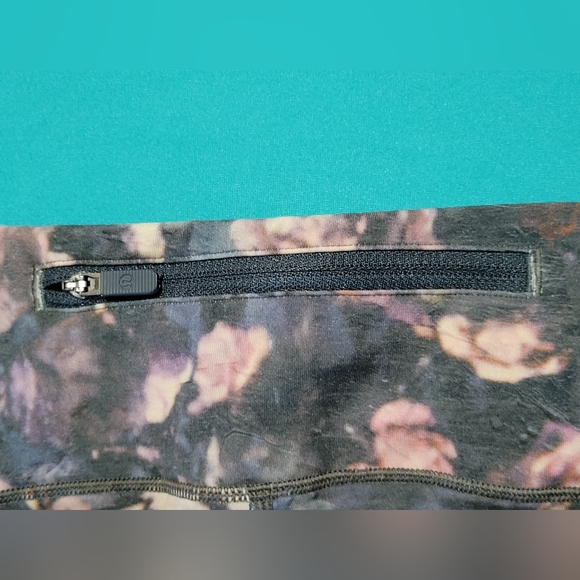 Lululemon Speed Up Tight Frosted Rose Multi Size 10 - Picture 7 of 7